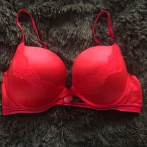 VS push up red bra 38C